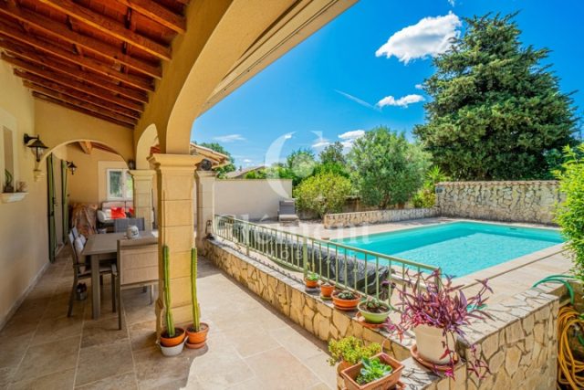 Maison familiale 5 pièces avec piscine, Piolenc